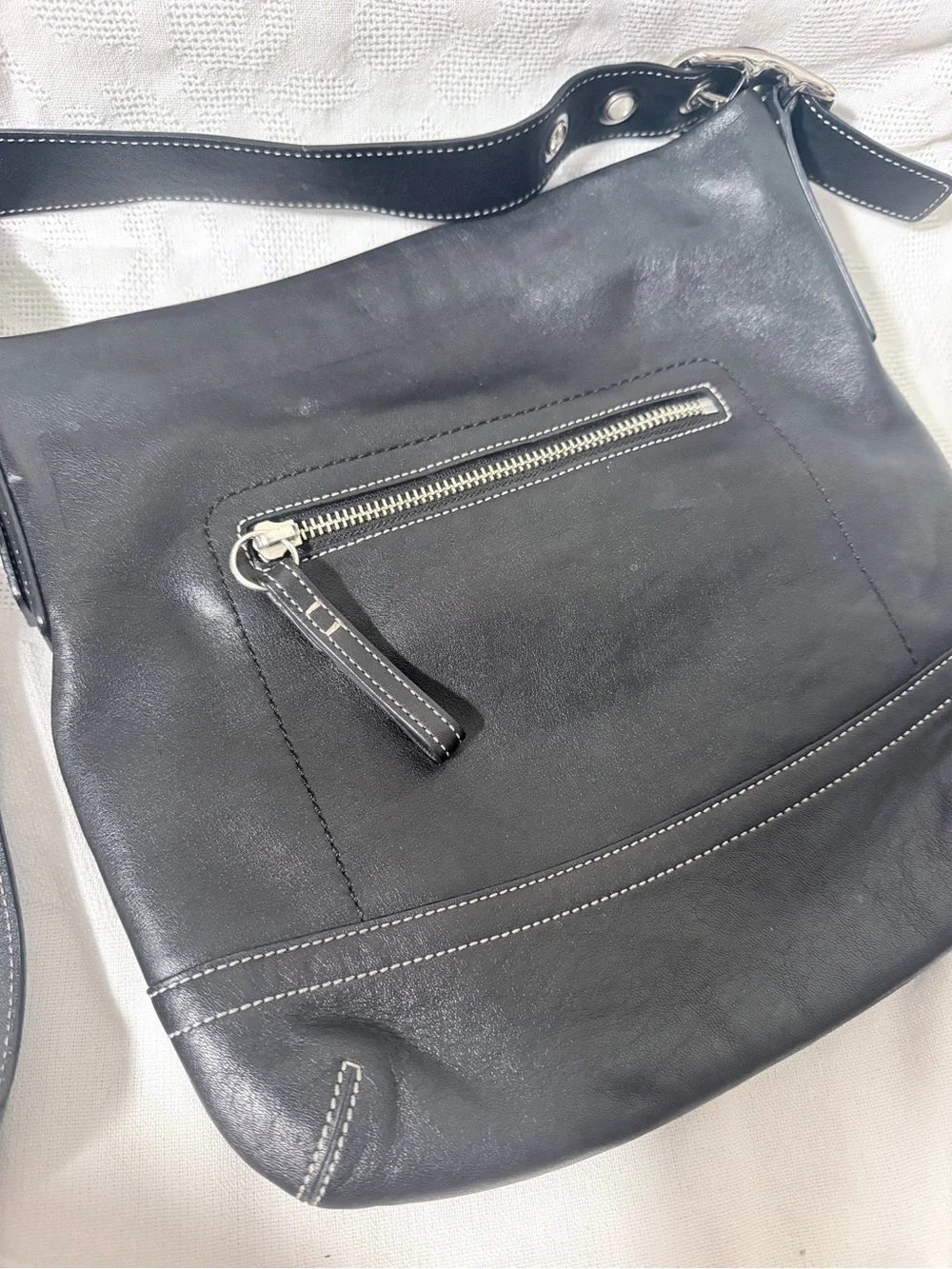 Vintage black leather Coach Soho slim hobo bag
